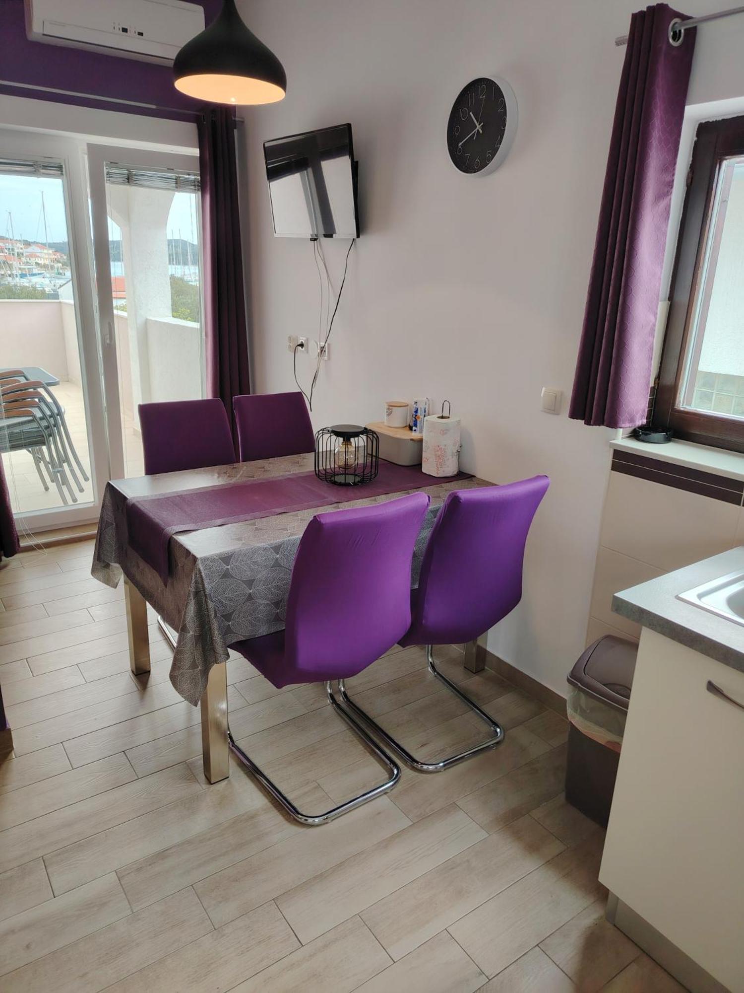 Apartments Lavanda - Free Parking And Grill イェゼラ エクステリア 写真